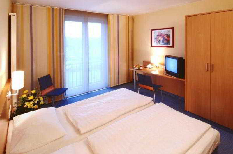 Elaya Hotel Wolfenbuettel Ehemals Rilano 24 7 Hotel Wolfenbüttel Dış mekan fotoğraf